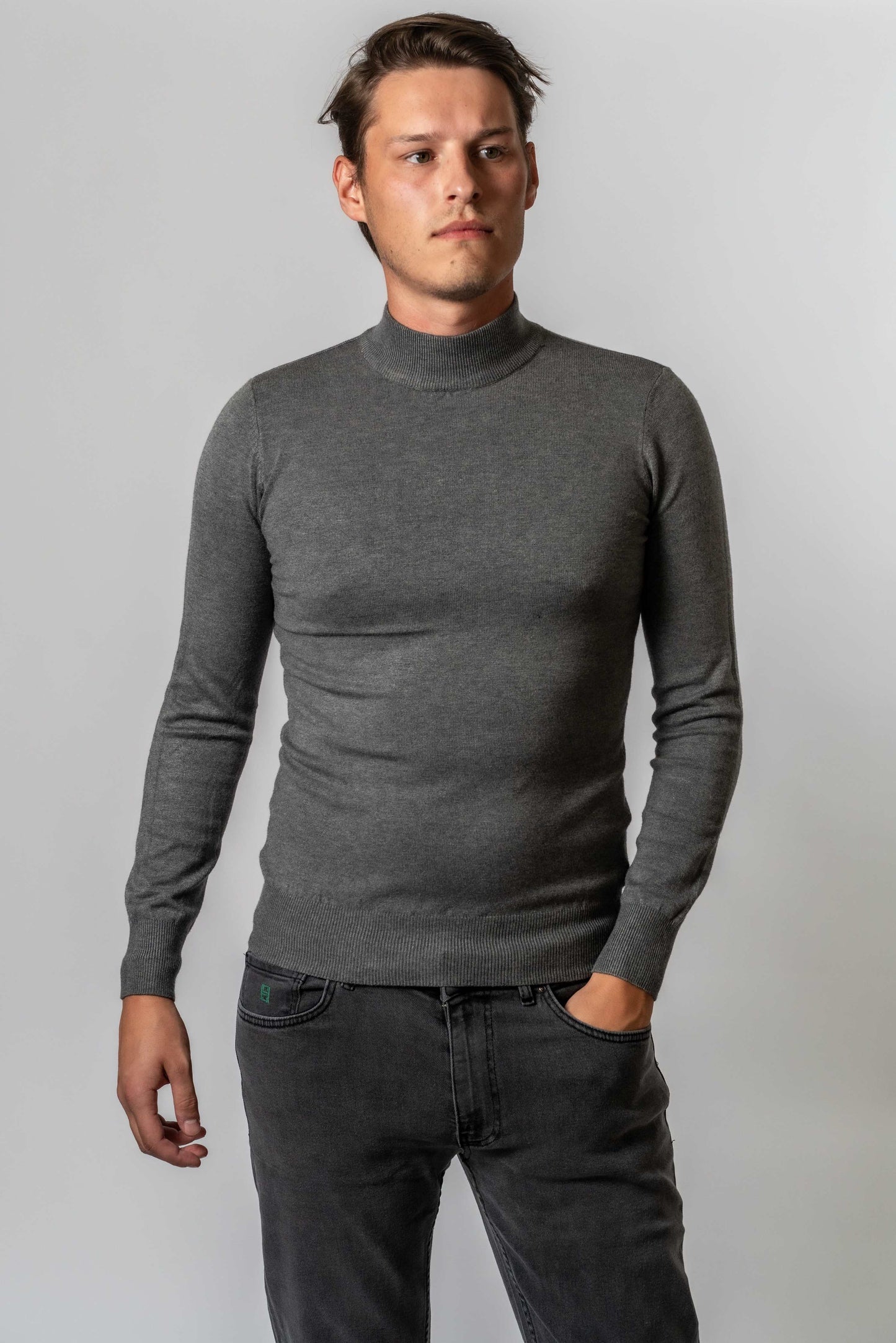 Pull col montant, gris